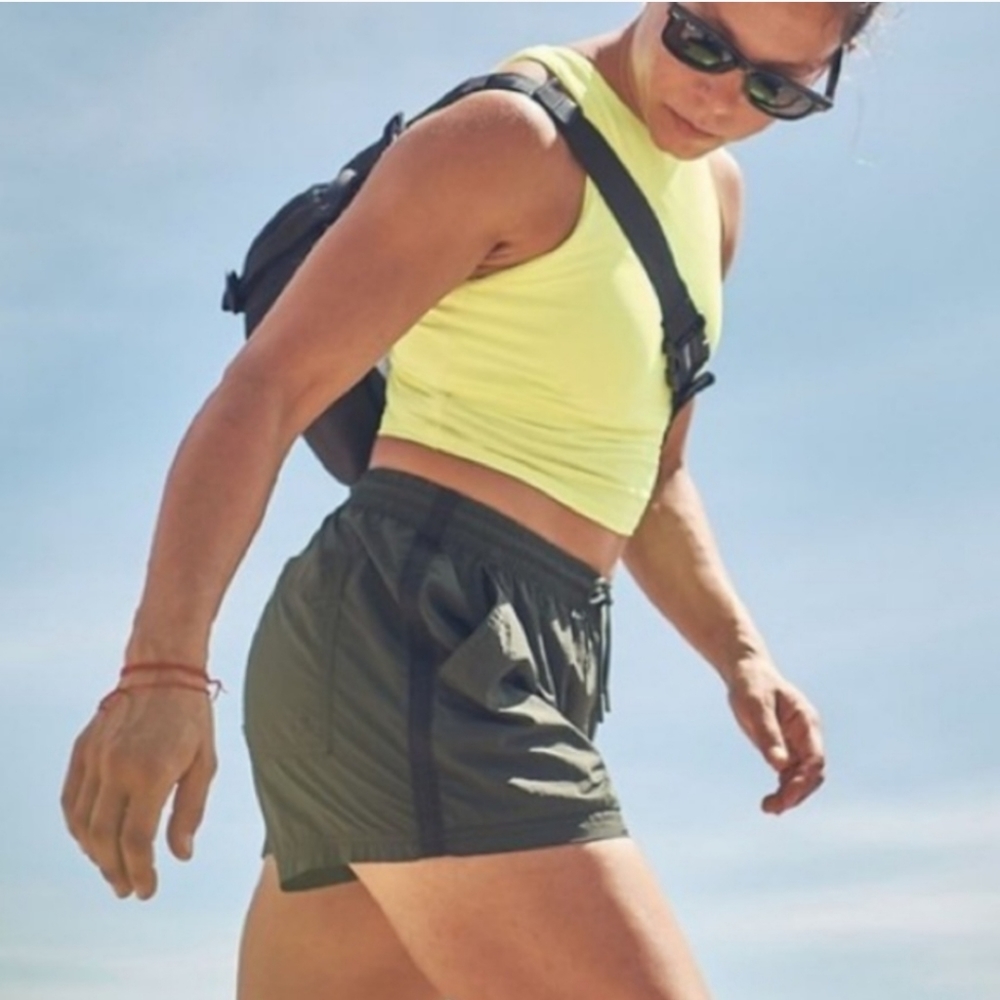 Athleta Expedition Shorts Tuscan Olive Green 12